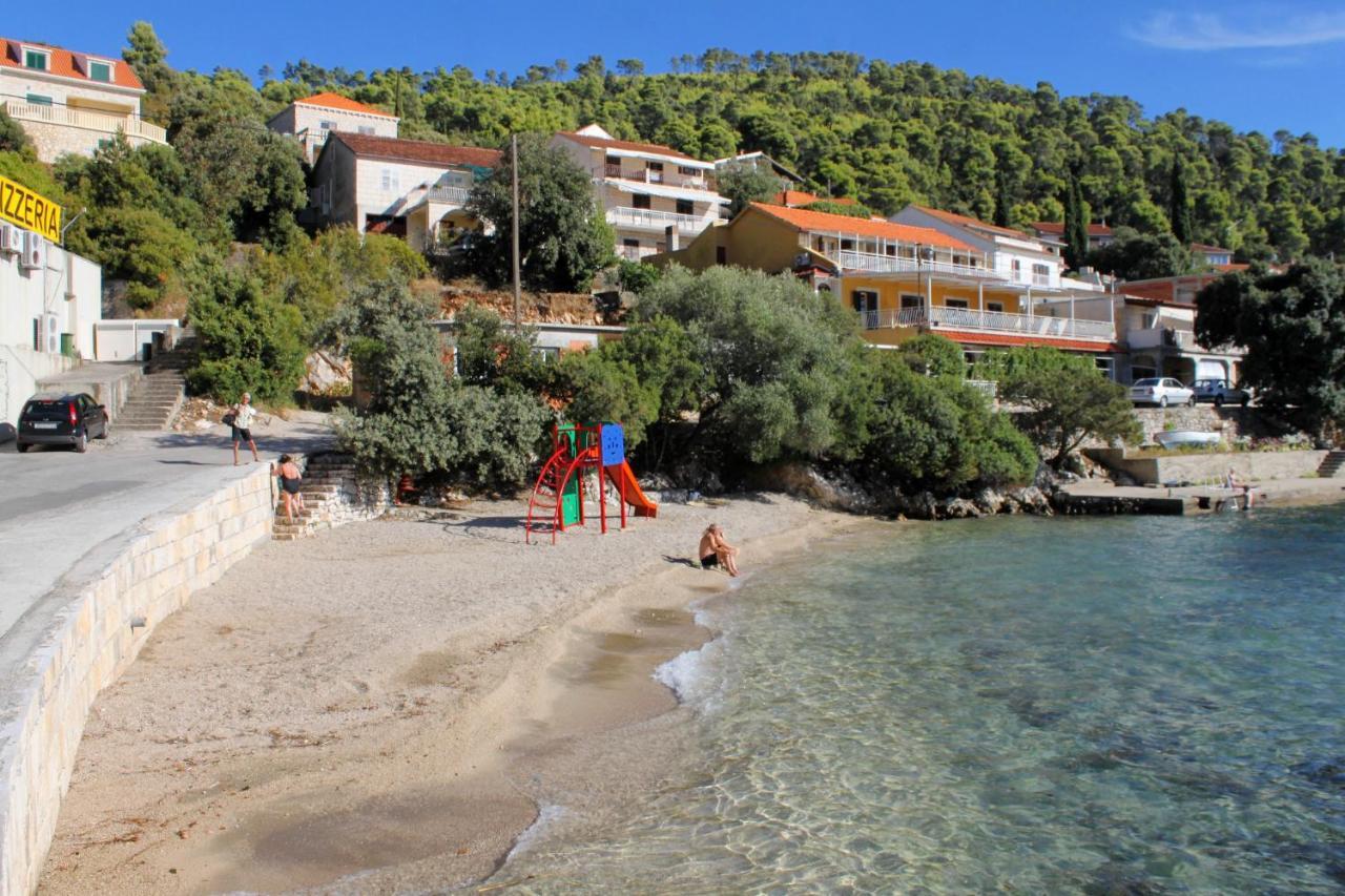 Apartments By The Sea Brna, Korcula - 7553 Smokvica  外观 照片