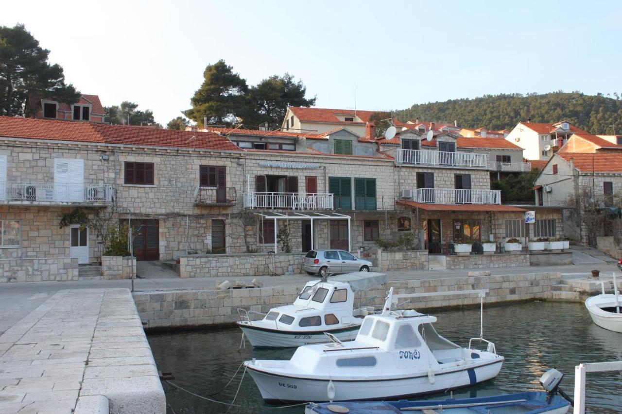 Apartments By The Sea Brna, Korcula - 7553 Smokvica  外观 照片